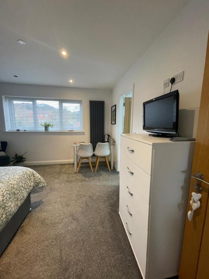 Abbey'S Inn Cheadle  Kültér fotó