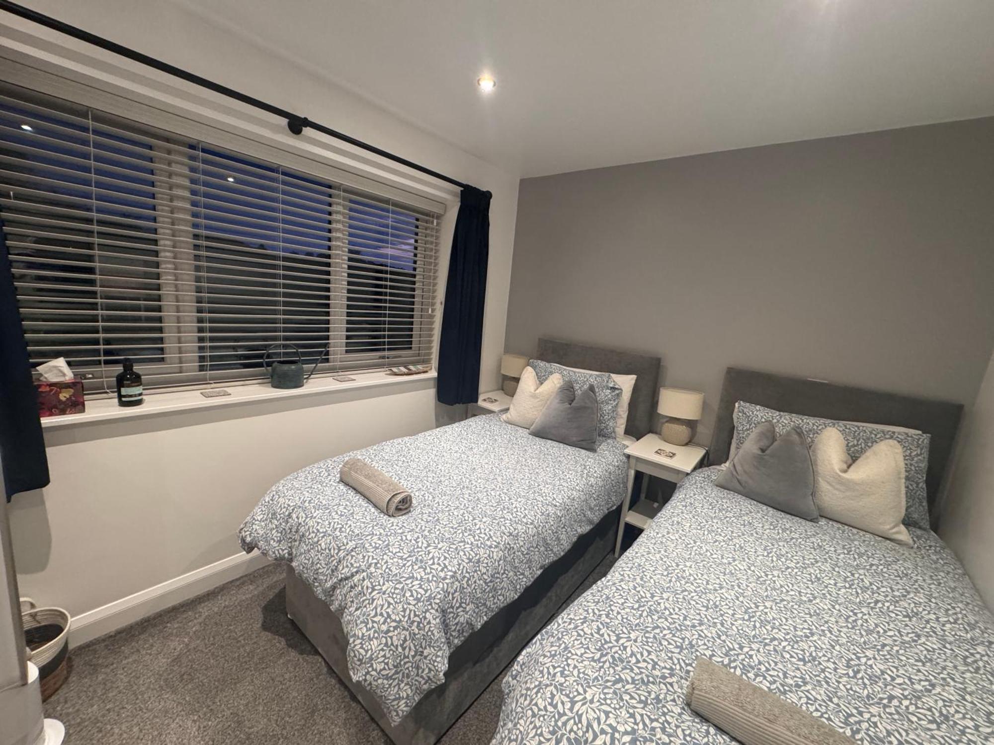 Abbey'S Inn Cheadle  Kültér fotó